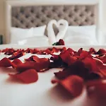 - The Niu, Flower By Ihg