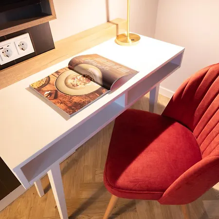 - The Niu, Flower By Ihg Konstanz