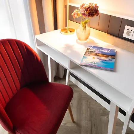 - The Niu, Flower By Ihg Konstanz