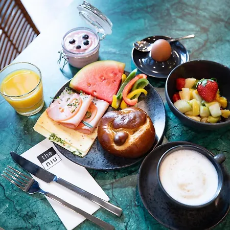 Hotel - The Niu, Flower By Ihg 3*