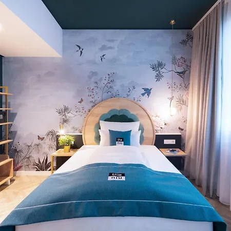 Hotel - The Niu, Flower By Ihg 3*