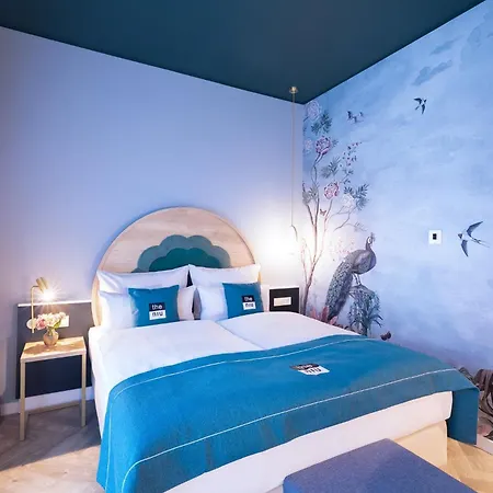 - The Niu, Flower By Ihg 3*