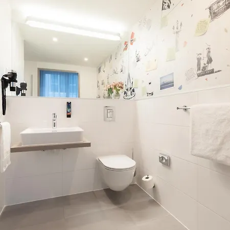 - The Niu, Flower By Ihg 3*