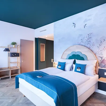 - The Niu, Flower By Ihg Hotel