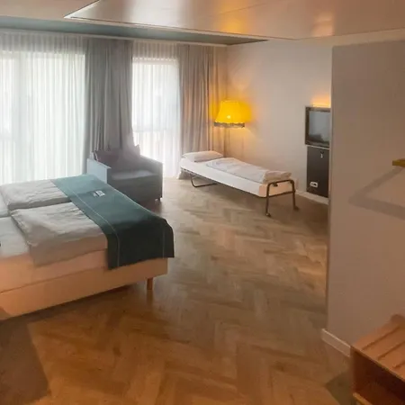 - The Niu, Flower By Ihg Hotel