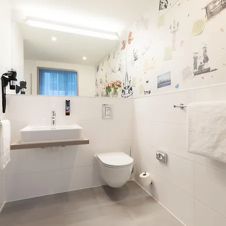 - The Niu, Flower By Ihg