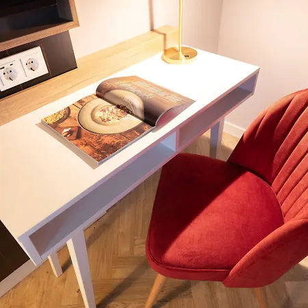 - The Niu, Flower By Ihg 3*