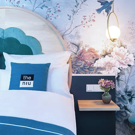 - The Niu, Flower By Ihg Szálloda 3*