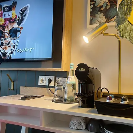 - The Niu, Flower By Ihg 3*