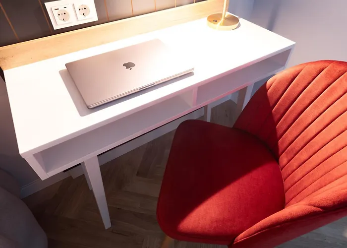 - The Niu, Flower By Ihg Hotel Kostnice