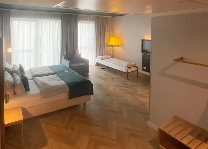 - The Niu, Flower By Ihg Hotel