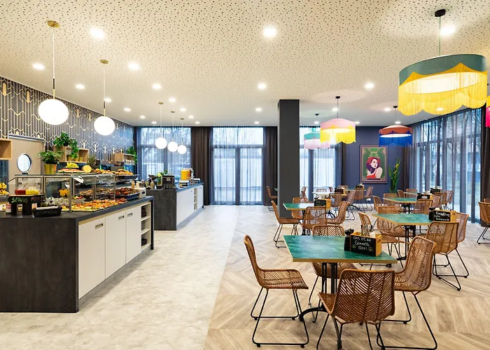 Hotel - The Niu, Flower By Ihg 3*