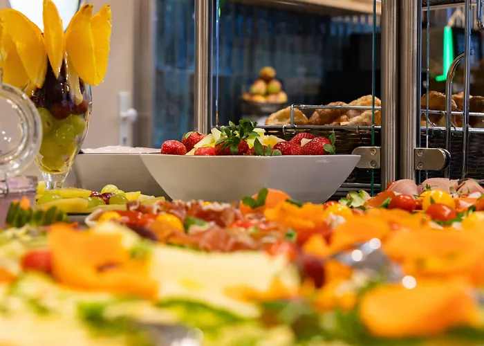 Hotel - The Niu, Flower By Ihg 3*