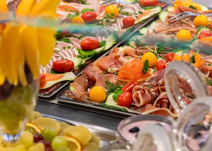 Hotel - The Niu, Flower By Ihg 3*