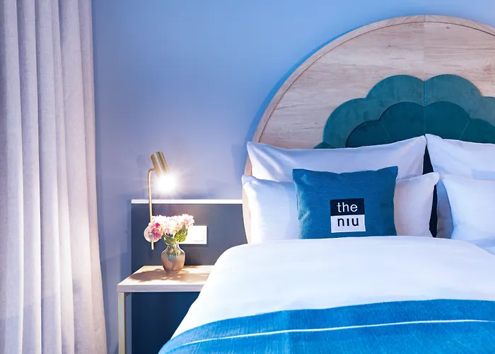 - The Niu, Flower By Ihg Hotel