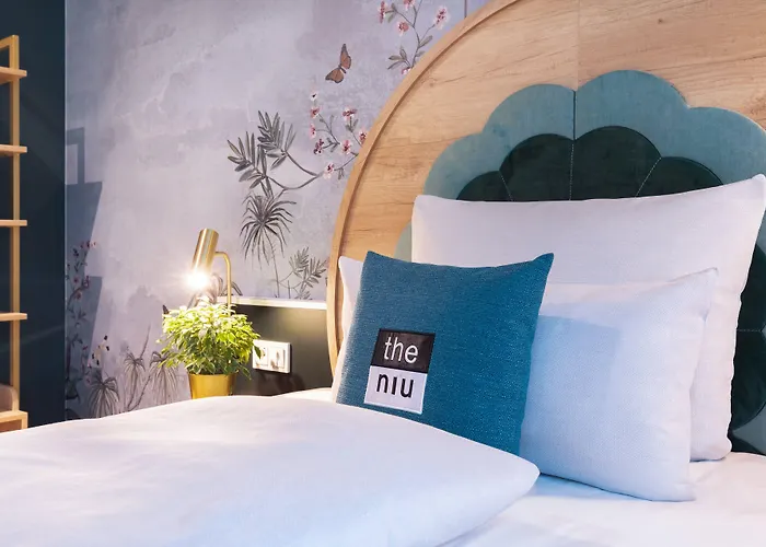 - The Niu, Flower By Ihg Hotel 3*