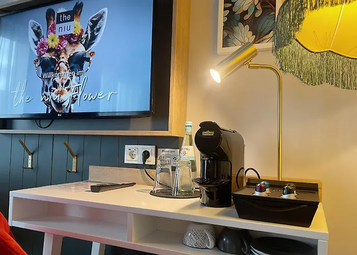 - The Niu, Flower By Ihg 3*